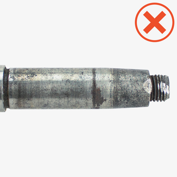 Čep poškozený závit